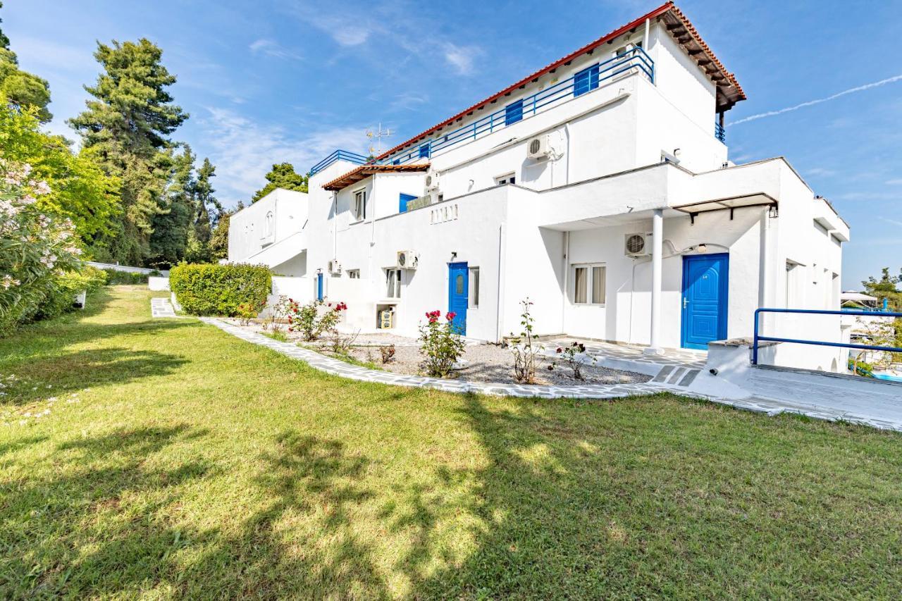 Theo Bungalows Kriopigi Bagian luar foto