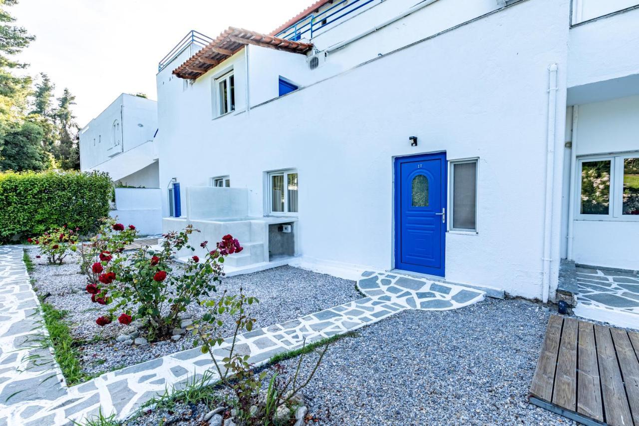 Theo Bungalows Kriopigi Bagian luar foto