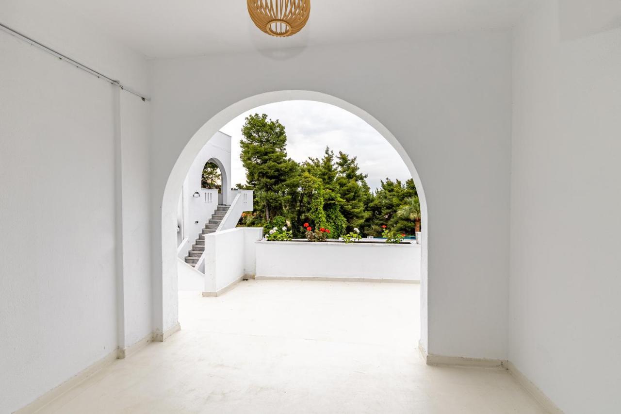 Theo Bungalows Kriopigi Bagian luar foto