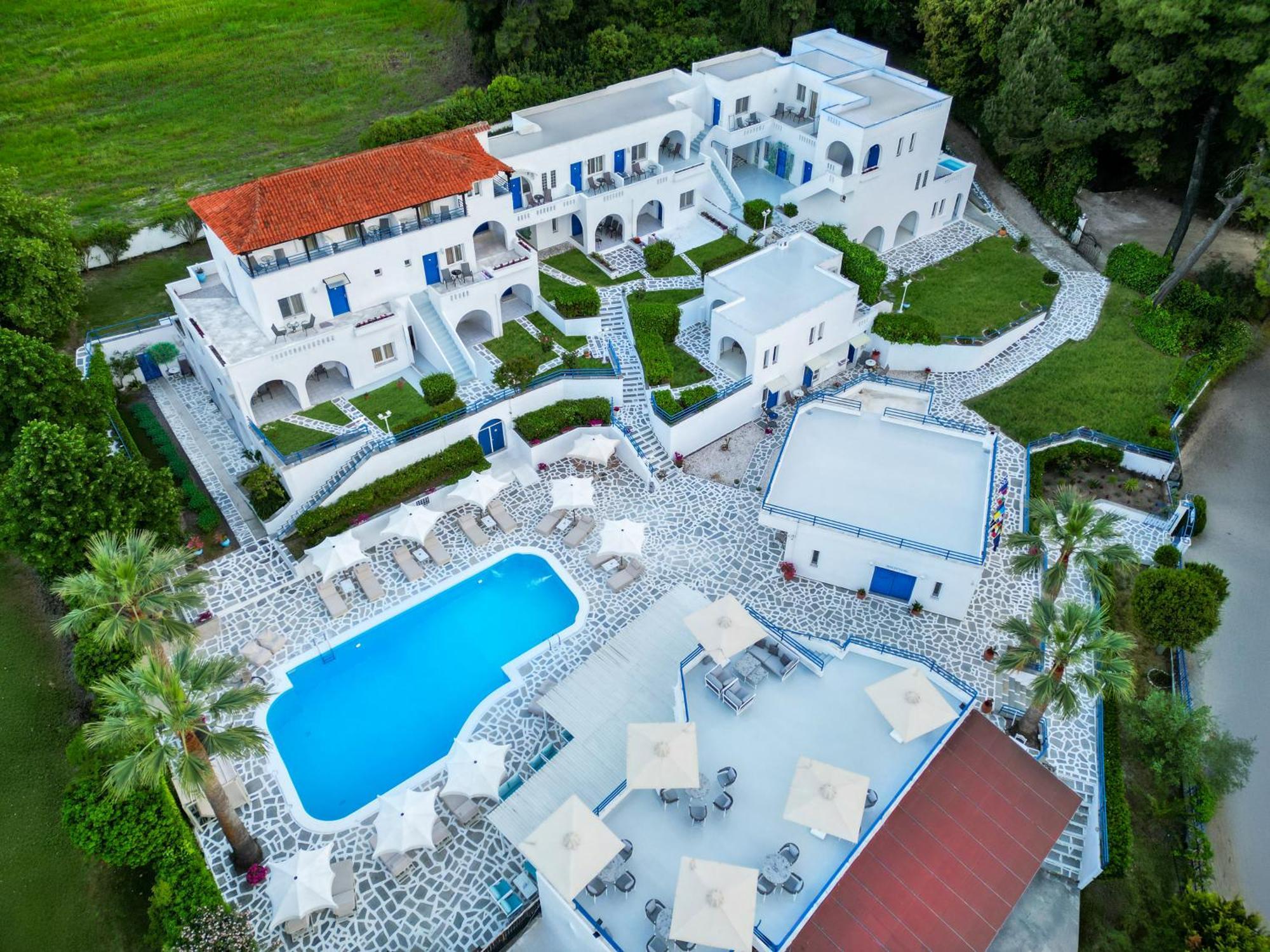 Theo Bungalows Kriopigi Bagian luar foto