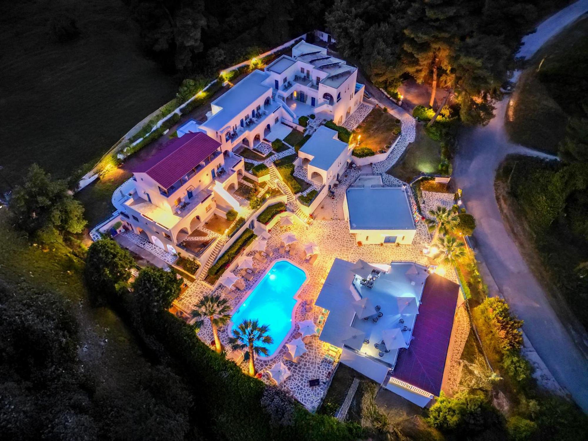 Theo Bungalows Kriopigi Bagian luar foto